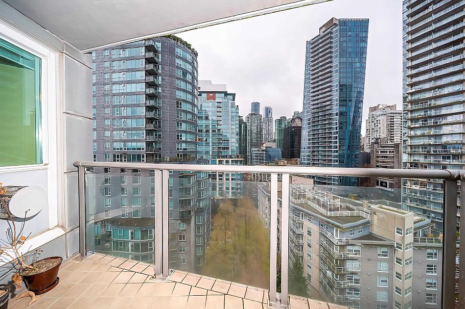 1401 560 Cardero Street Vancouver, BC - 19