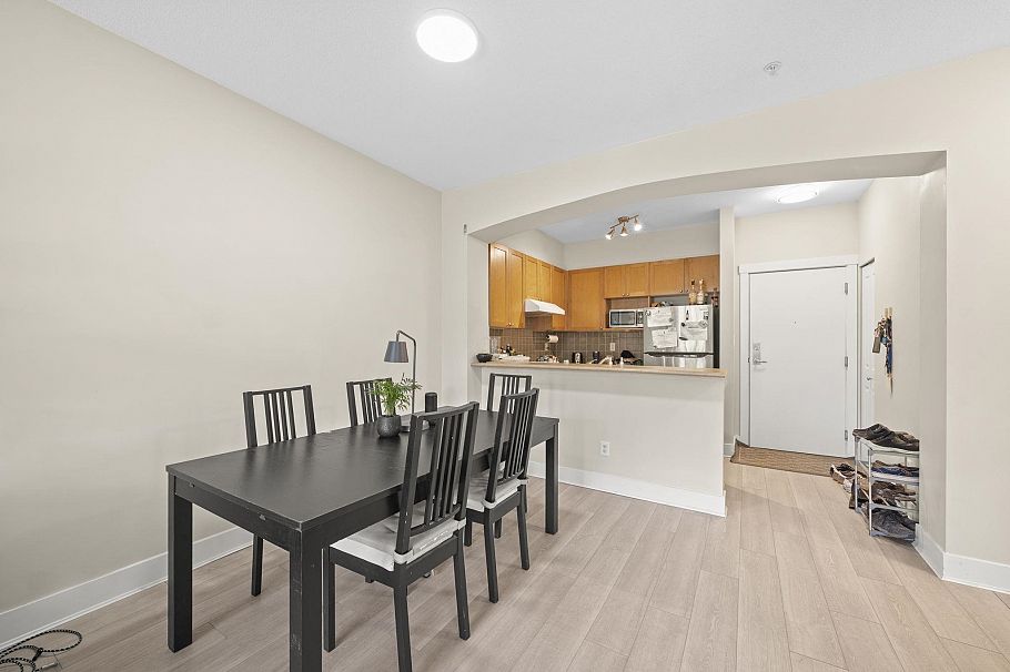 218 2280 Wesbrook Mall Vancouver, BC - 11