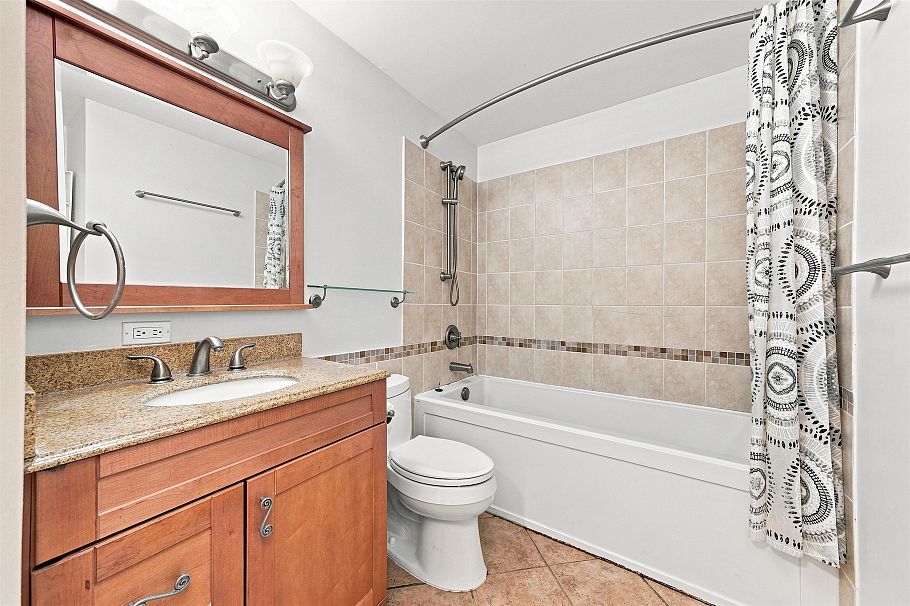 3381 William Avenue North Vancouver, BC - 20