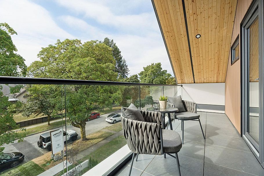 1 2941 W 29th Avenue Vancouver, BC - 39