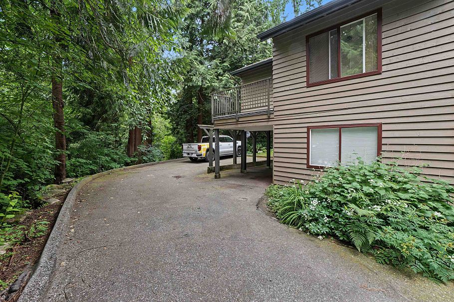 3381 William Avenue North Vancouver, BC - 4