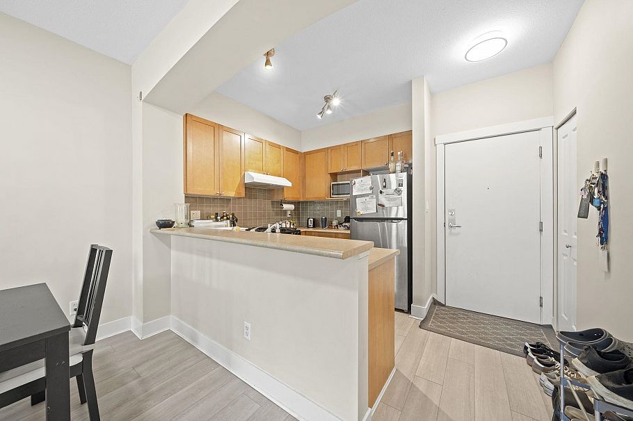 218 2280 Wesbrook Mall Vancouver, BC - 8
