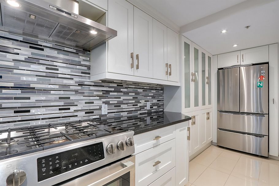 1405 W 7th Avenue Vancouver, BC - 16