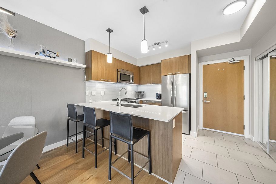 324 1330 Marine Drive North Vancouver, BC - 5