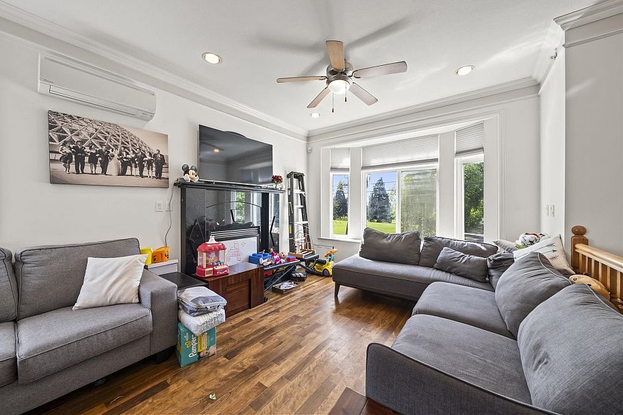 3541 Adanac Street Vancouver, BC - 19