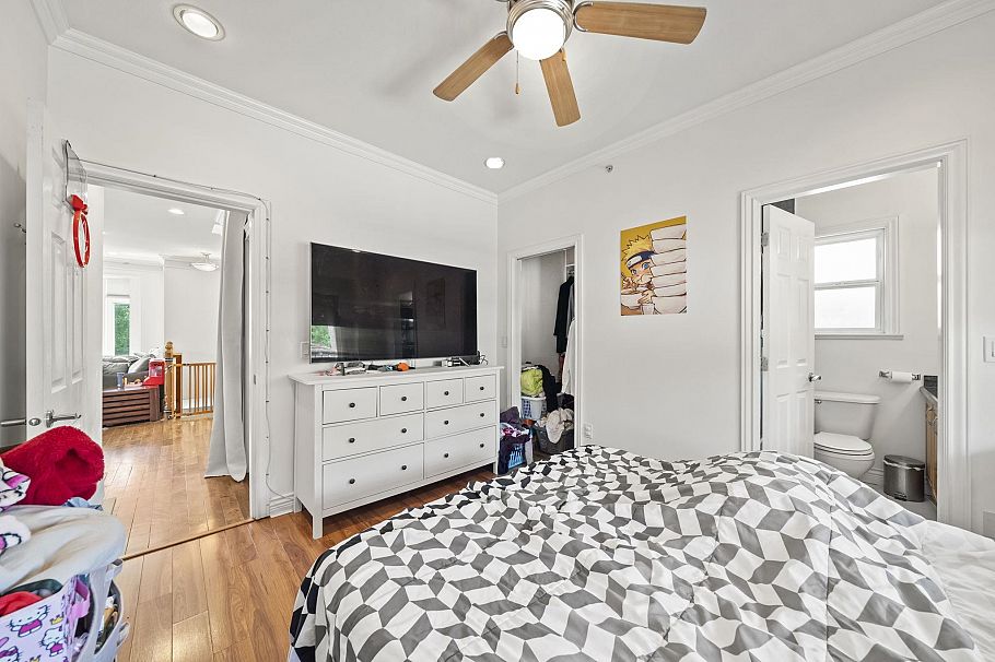 3541 Adanac Street Vancouver, BC - 32