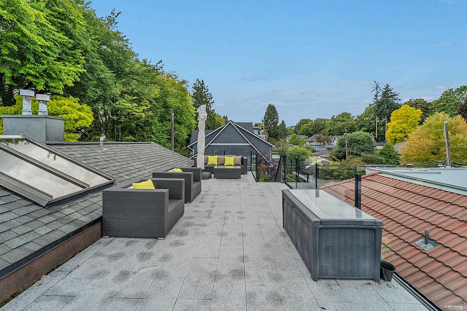 3675 Blenheim Street Vancouver, BC - 29