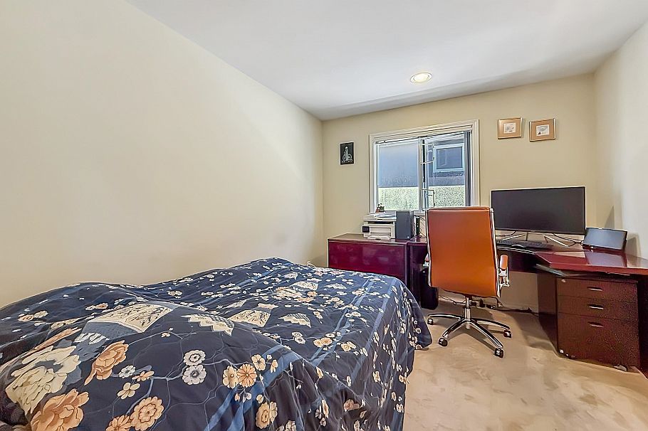 2755 W 20th Avenue Vancouver, BC - 23