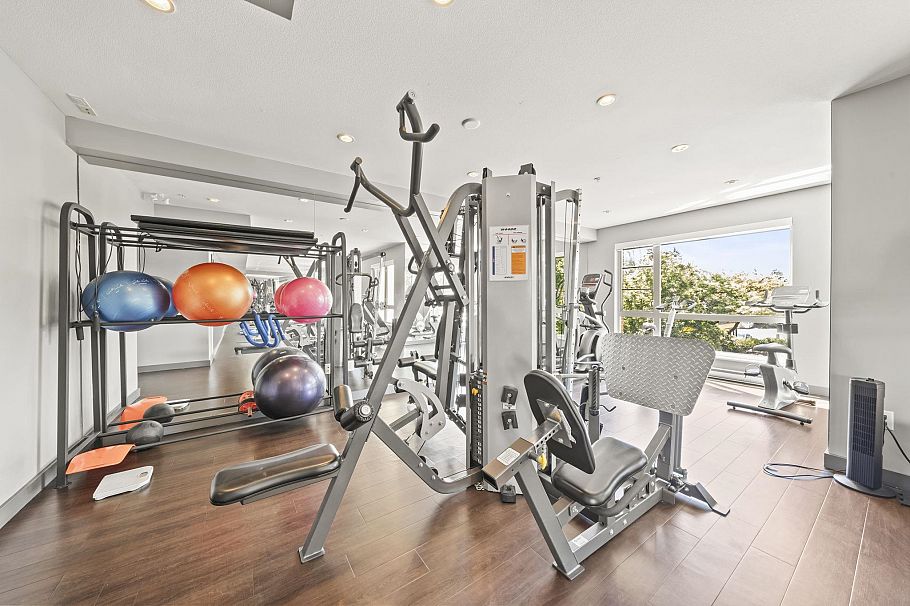 324 1330 Marine Drive North Vancouver, BC - 23