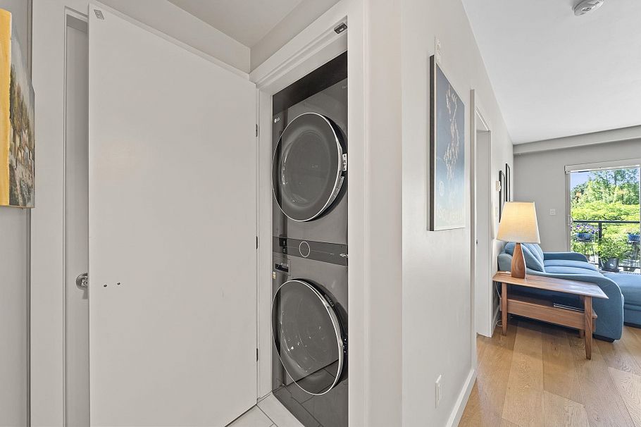 324 1330 Marine Drive North Vancouver, BC - 17
