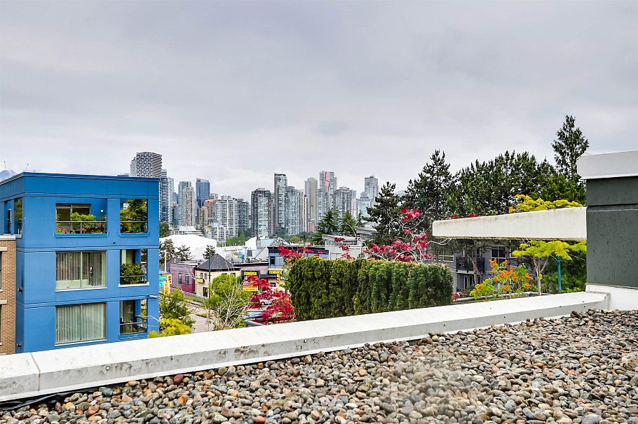 1405 W 7th Avenue Vancouver, BC - 29