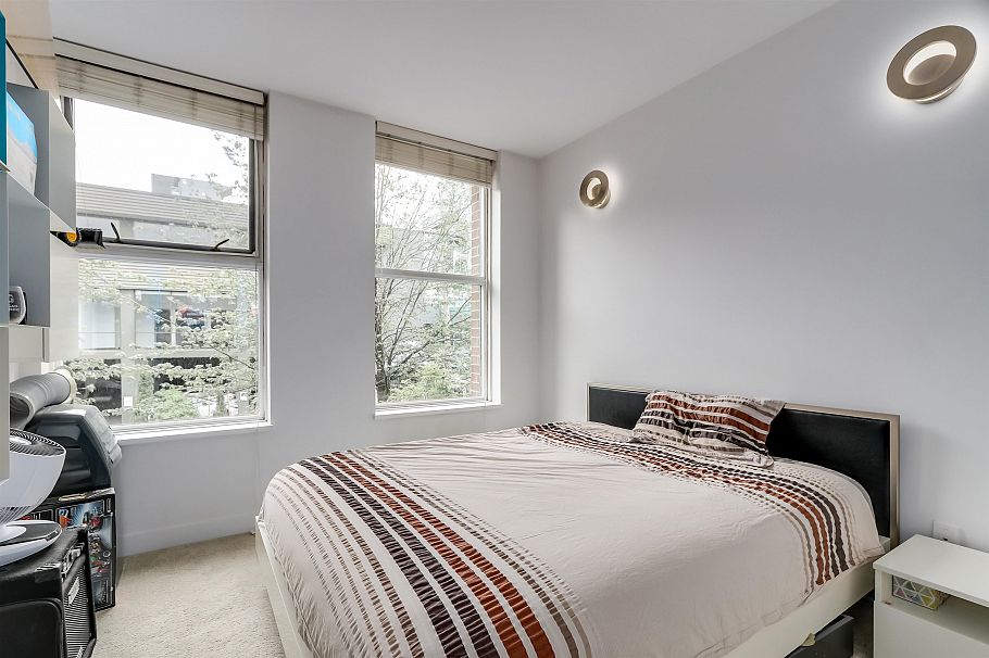 1405 W 7th Avenue Vancouver, BC - 25