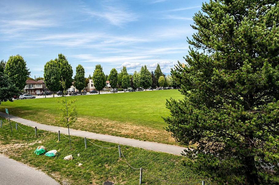 1421 E 27th Avenue Vancouver, BC - 26