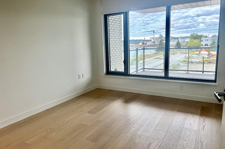 4F 785 HARBOUR WAY, North Vancouver BC V7P 0G3 North Vancouver, BC - 5