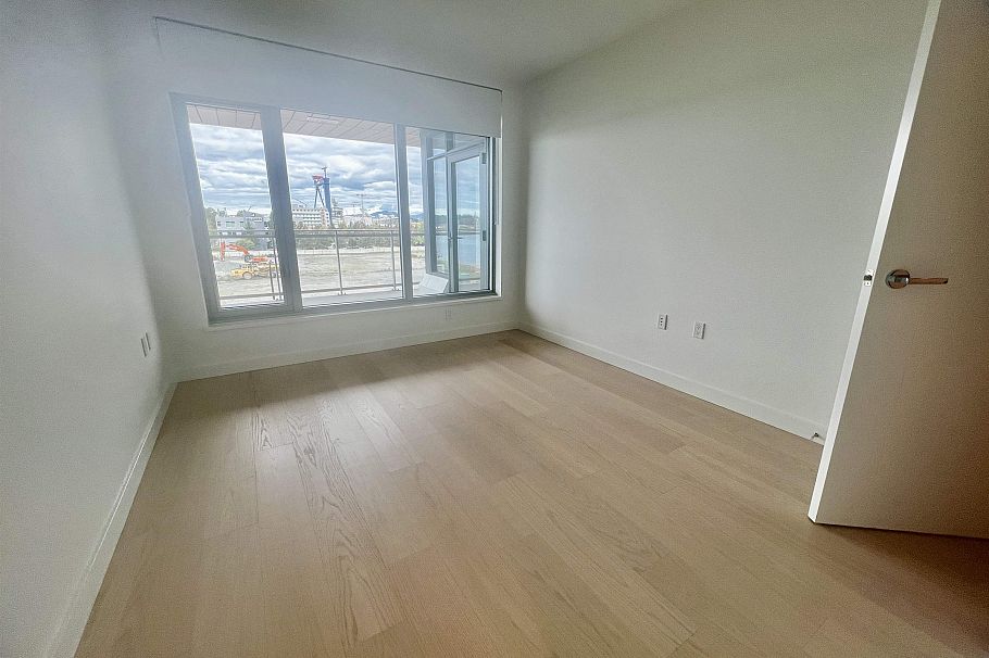 4F 785 HARBOUR WAY, North Vancouver BC V7P 0G3 North Vancouver, BC - 7