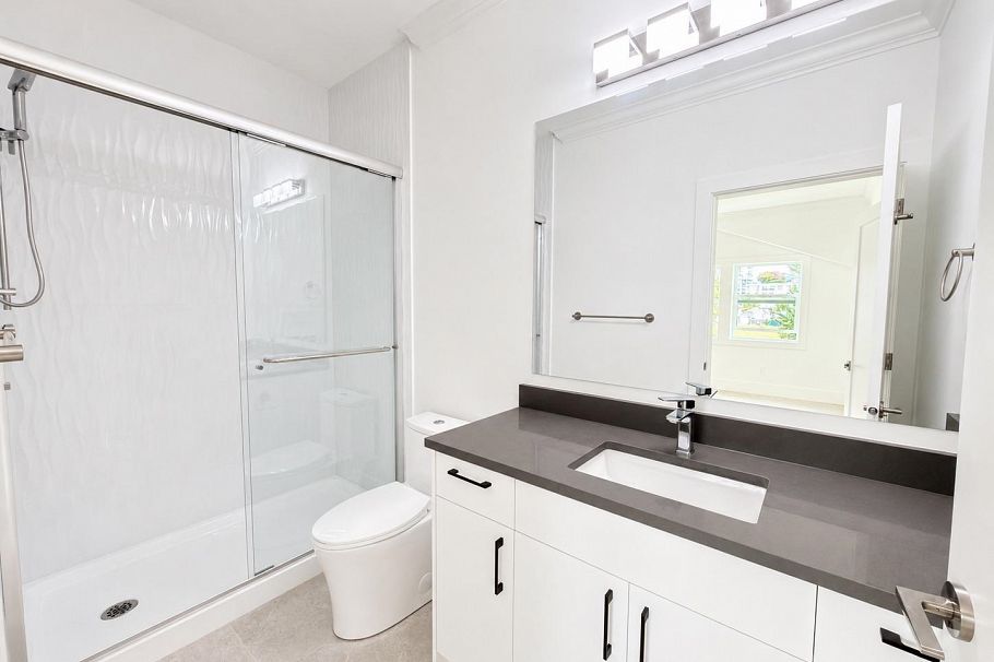 1421 E 27th Avenue Vancouver, BC - 12