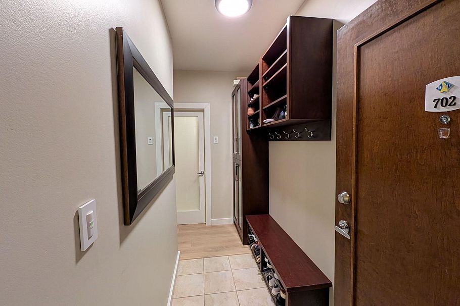 702 168 E Esplanade North Vancouver, BC - 20