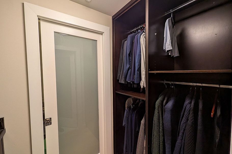 702 168 E Esplanade North Vancouver, BC - 23