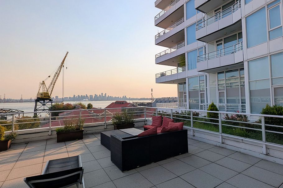 702 168 E Esplanade North Vancouver, BC - 33