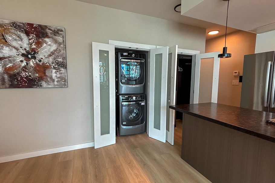 702 168 E Esplanade North Vancouver, BC - 11
