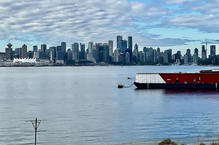 4F 785 HARBOUR WAY, North Vancouver BC V7P 0G3 North Vancouver, BC - 3