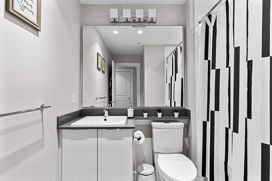 212 2663 Library Lane North Vancouver, BC - 24