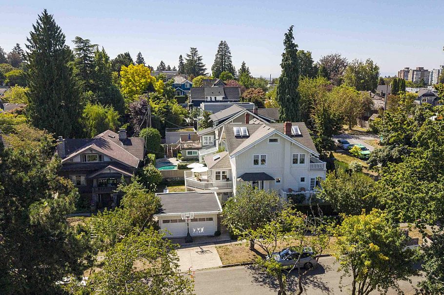 5112 Maple Street Vancouver, BC - 38