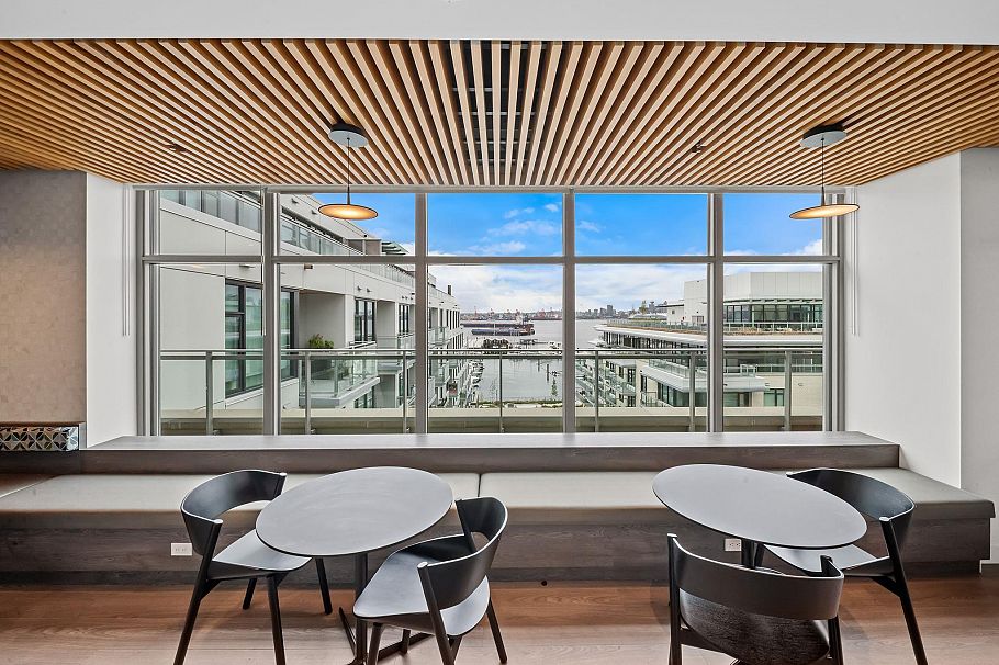 425 755 Harbourside Drive North Vancouver, BC - 19