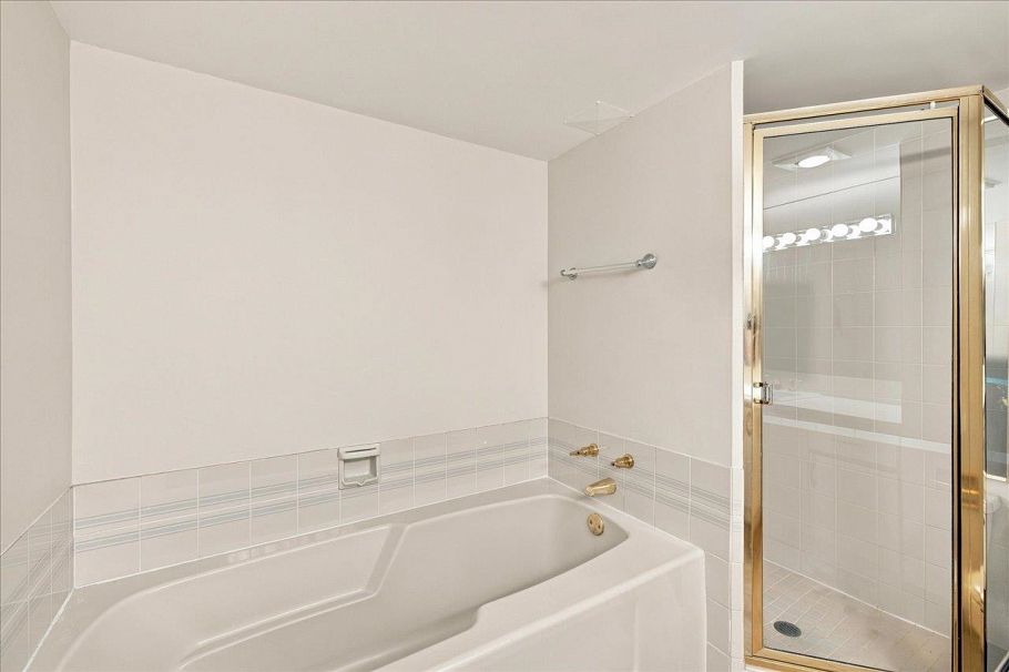 901 5425 Yew Street Vancouver, BC - 27