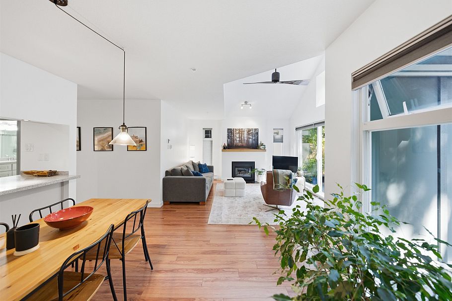 304 865 W 15th Avenue Vancouver, BC - 23