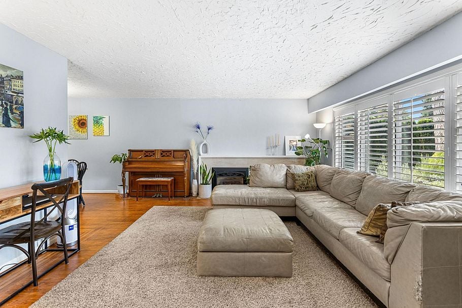 3020 Thorncliffe Drive North Vancouver, BC - 4