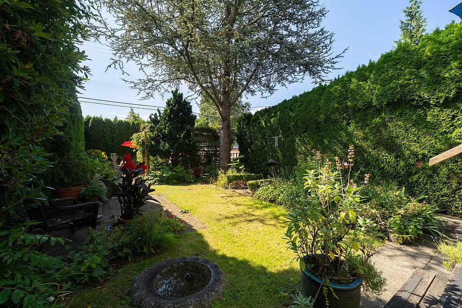 3864 W 29th Avenue Vancouver, BC - 33