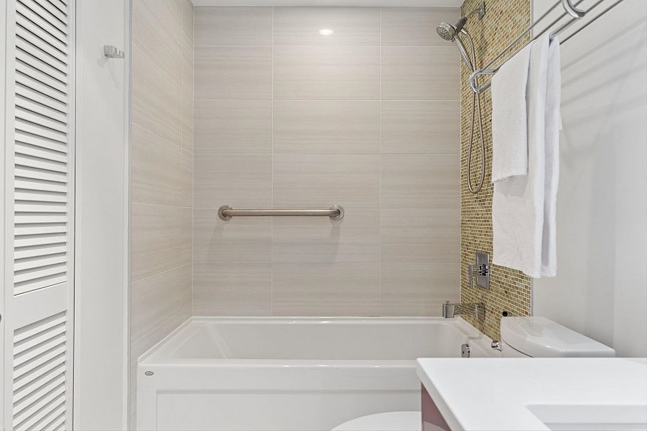 602 1777 W 7th Avenue Vancouver, BC - 28