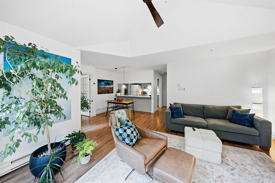 304 865 W 15th Avenue Vancouver, BC - 5