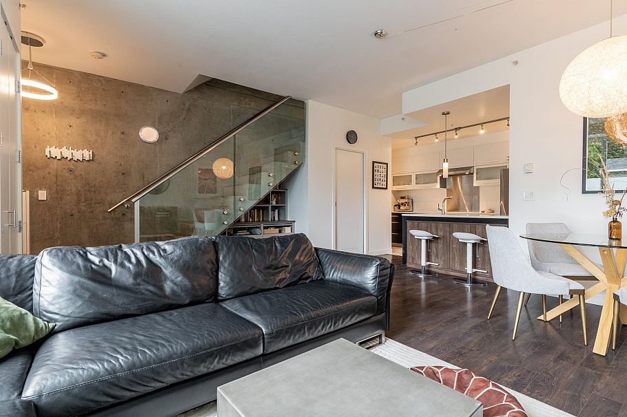 182 E 17th Avenue Vancouver, BC - 11