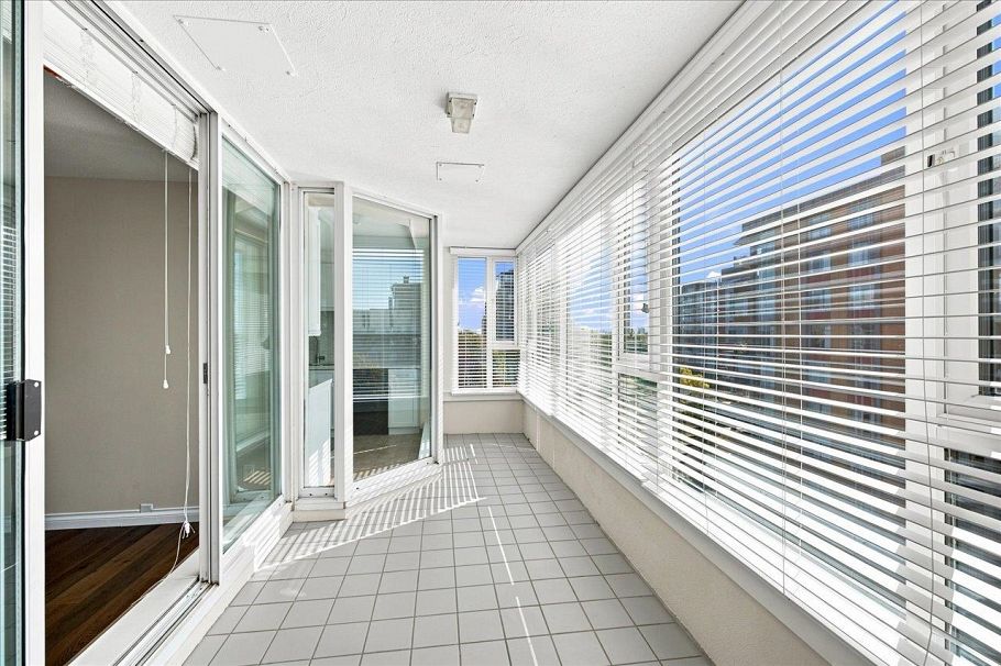 901 5425 Yew Street Vancouver, BC - 12