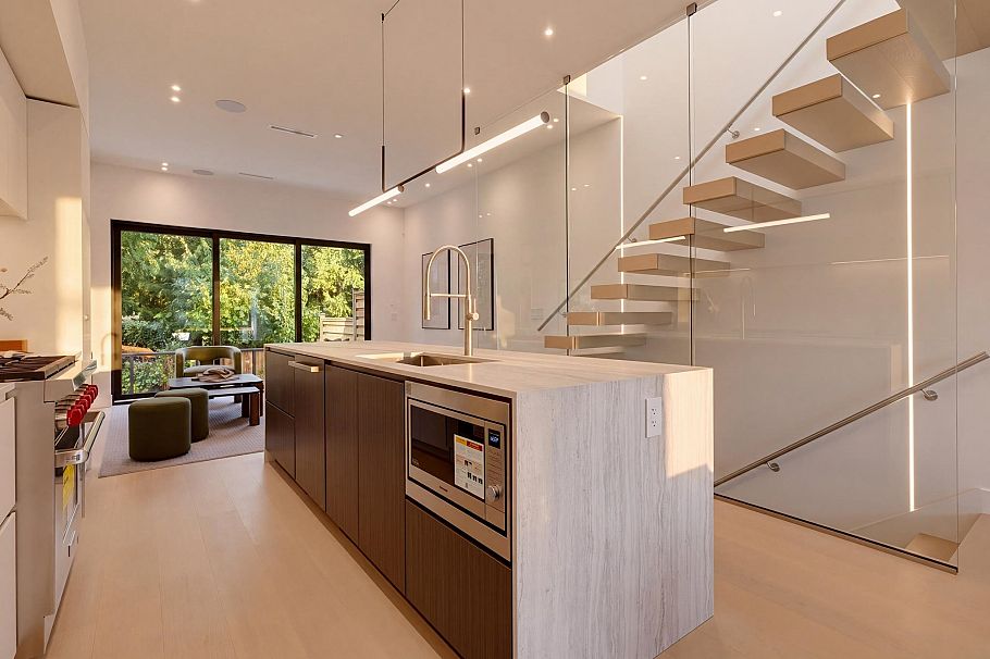 1 75 E 23rd Avenue Vancouver, BC - 11