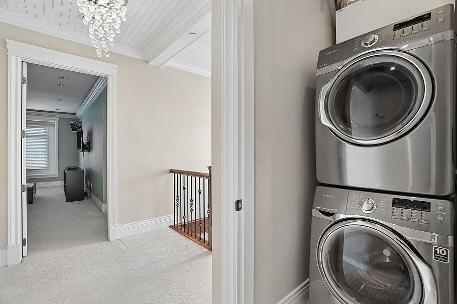 5807 Cree Street Vancouver, BC - 32