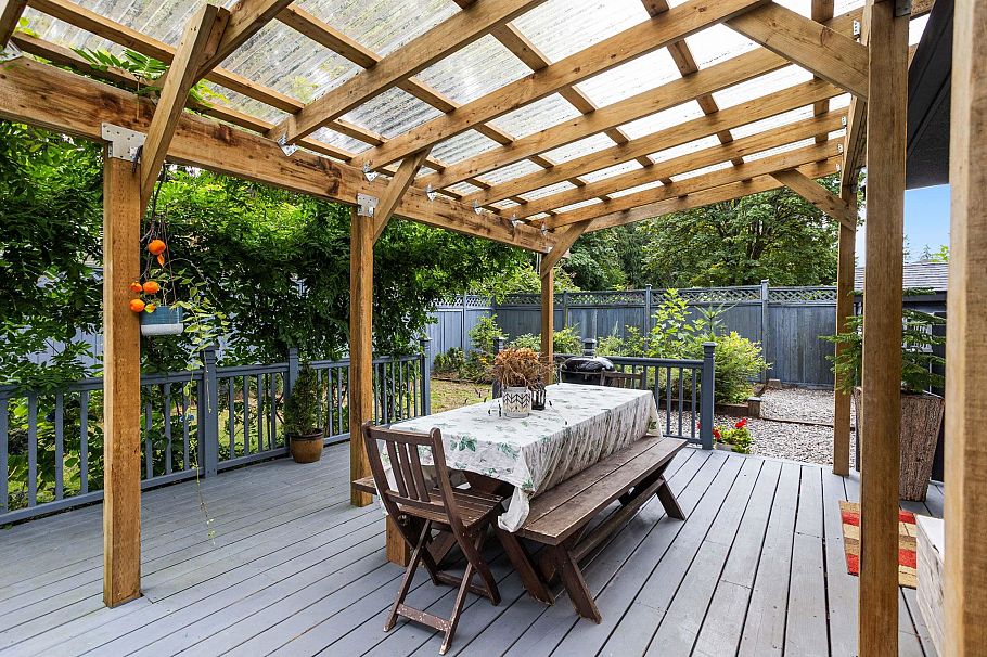 3020 Thorncliffe Drive North Vancouver, BC - 27