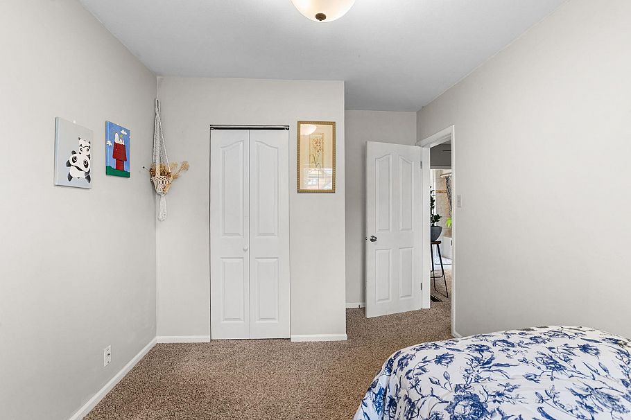 3020 Thorncliffe Drive North Vancouver, BC - 21