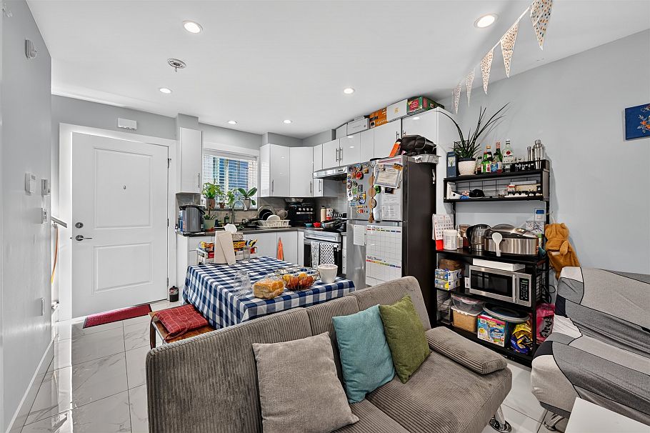 1315 E 33rd Avenue Vancouver, BC - 11