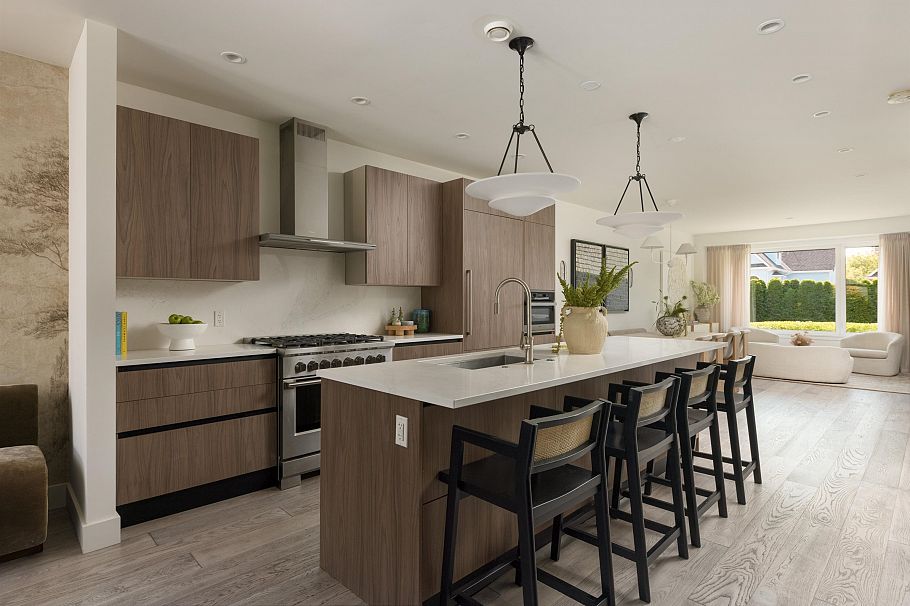 238 E 19th Street North Vancouver, BC - 6