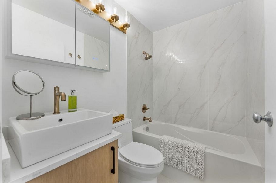 1204 989 Nelson Street Vancouver, BC - 19