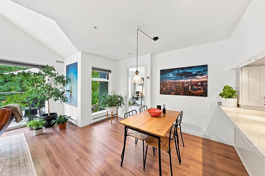 304 865 W 15th Avenue Vancouver, BC - 10