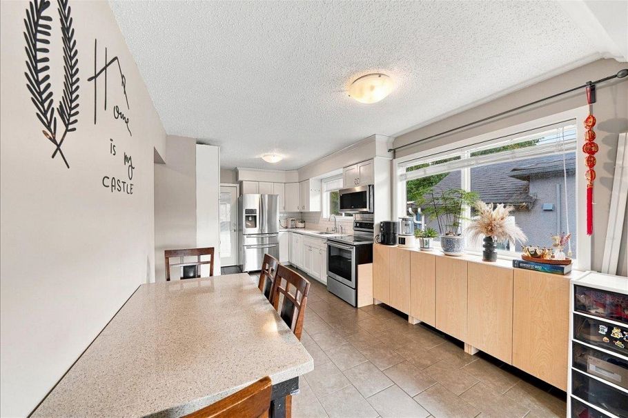 4820 Moss Street Vancouver, BC - 5