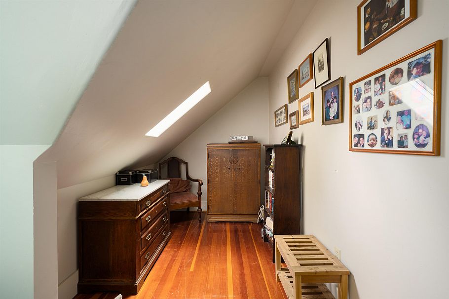 3864 W 29th Avenue Vancouver, BC - 22