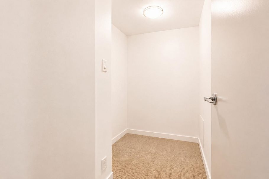 201 538 Smithe Street Vancouver, BC - 25