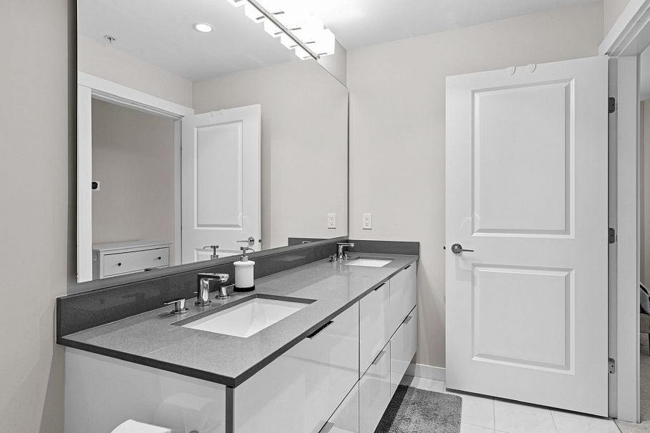 212 2663 Library Lane North Vancouver, BC - 20