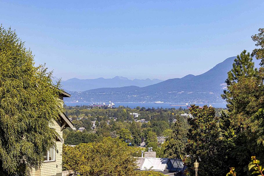 5112 Maple Street Vancouver, BC - 12
