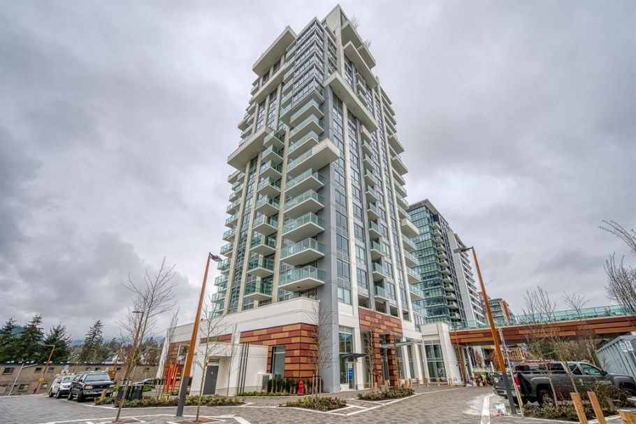 1302 1675 Lions Gate Lane North Vancouver, BC - 1
